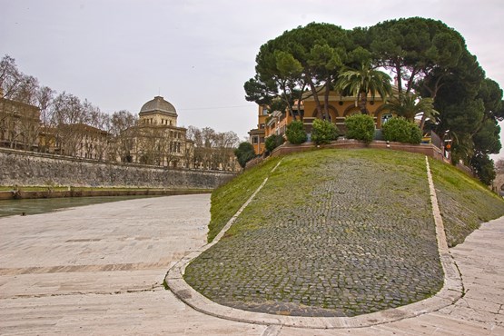 tiber Island rome 2