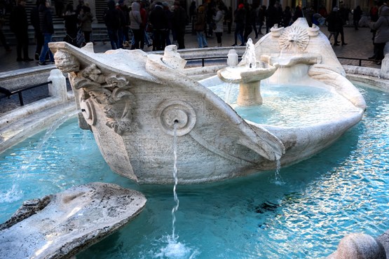 Fontana Della Barcaccia