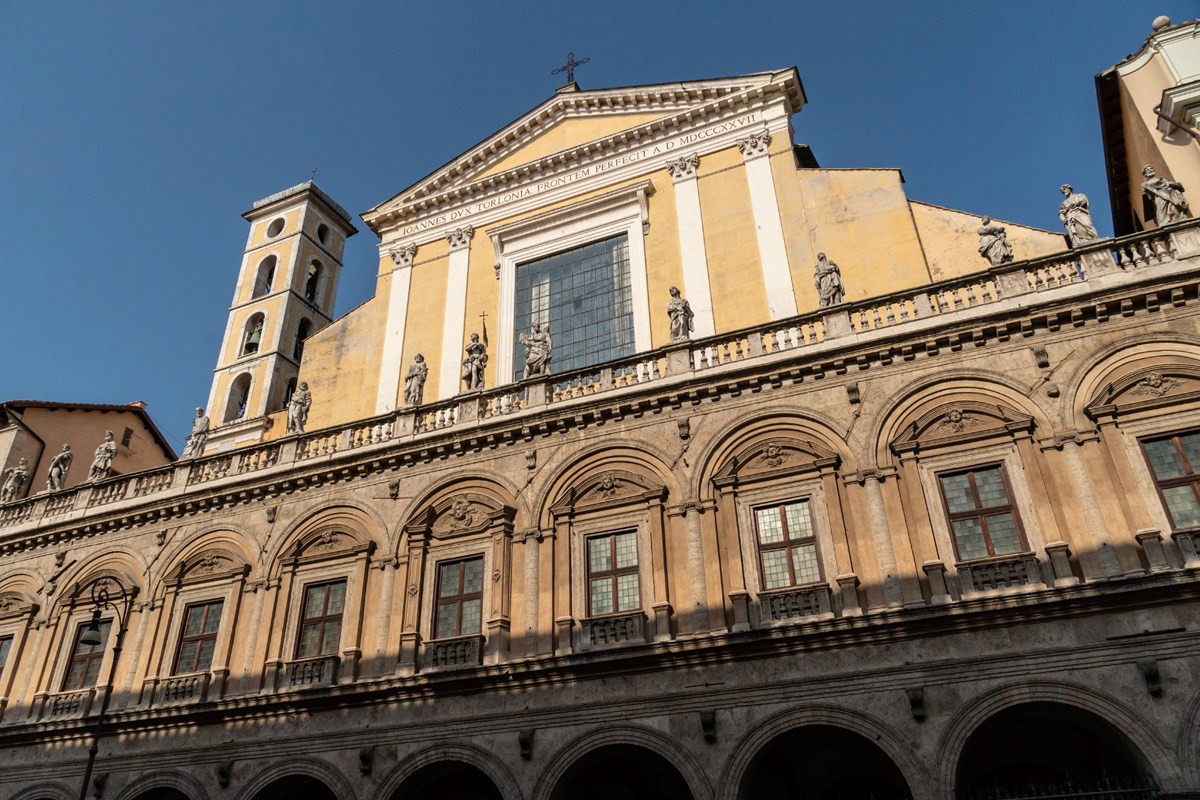 Trevi District - The Church of SS. Apostoli (Holy Apostles)