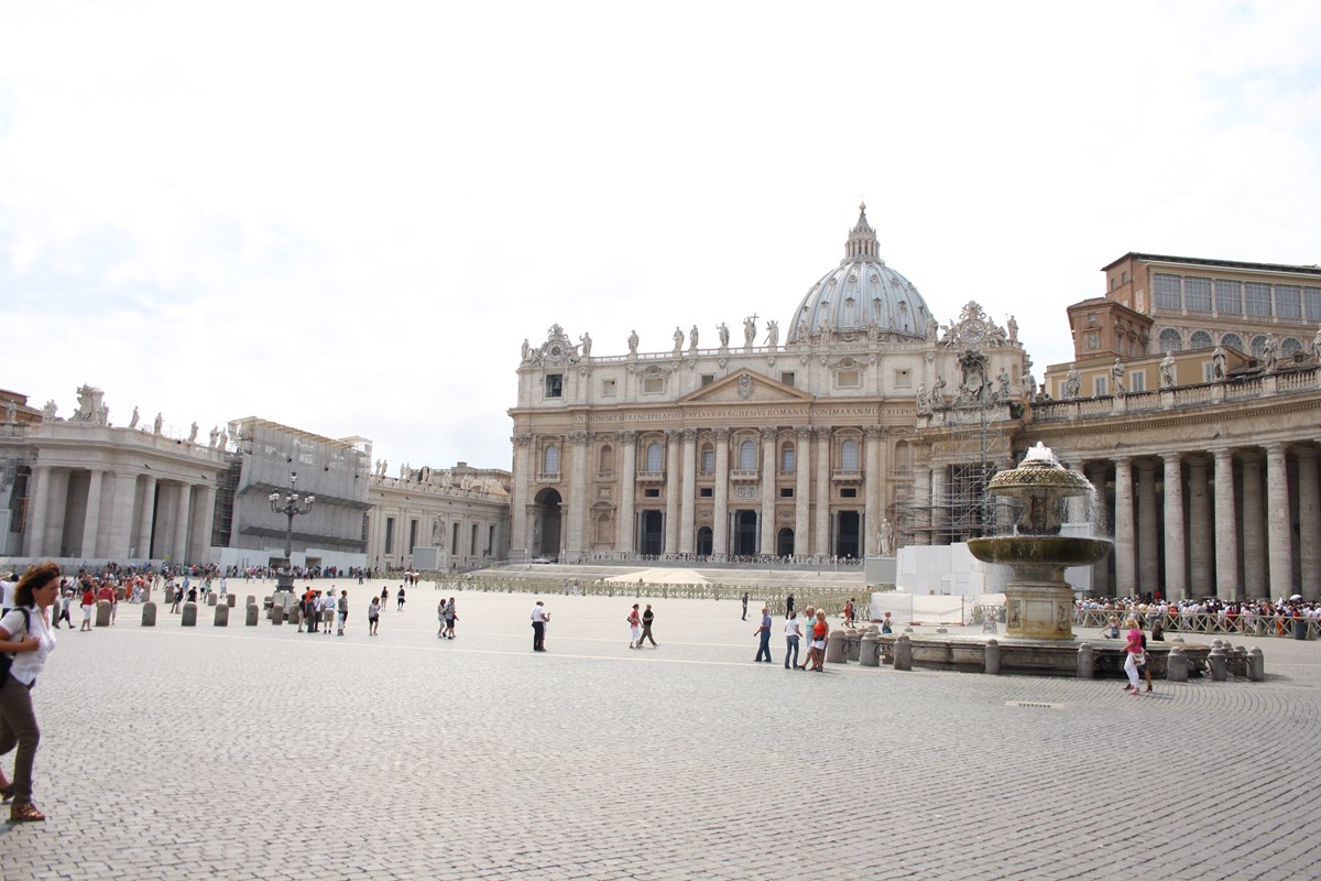 St Peters Basilica Outside