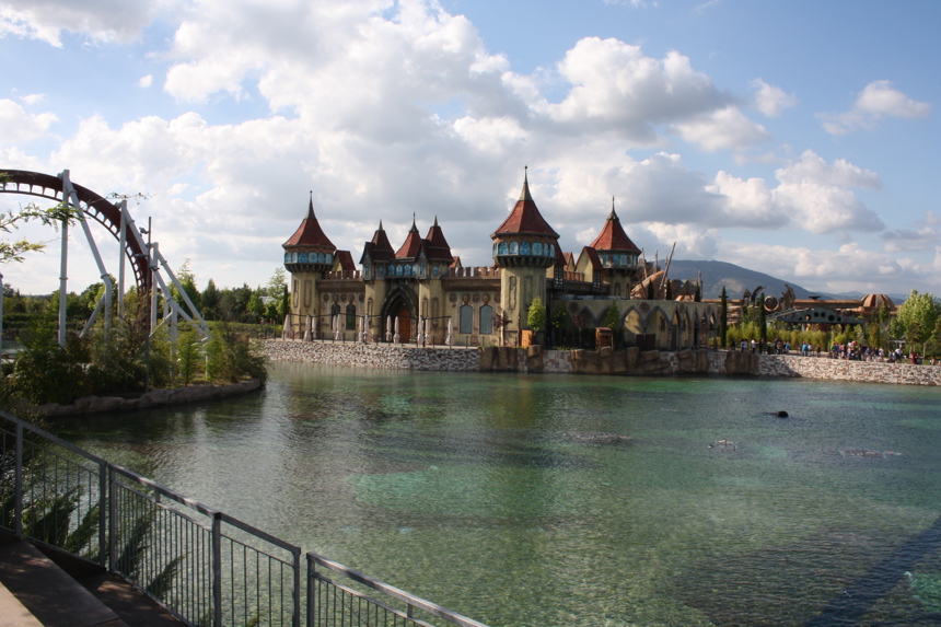 Rainbow Magic Land - Amusement Park in Rome